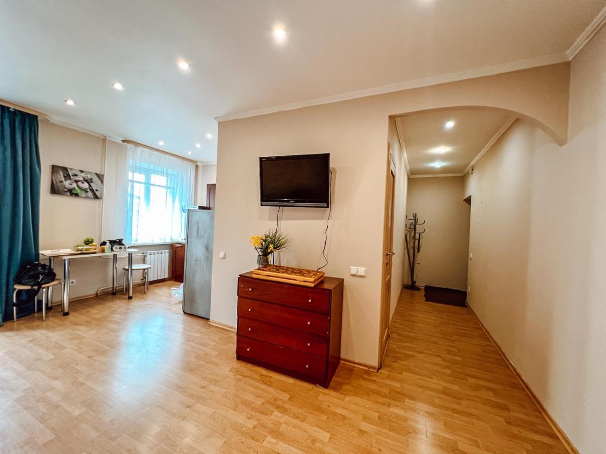 Apartment On Baseina Street キエフ エクステリア 写真
